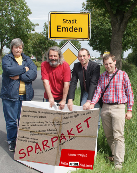 Fotoaktion Sprpaketwette vor Ortsschildern: Emden
